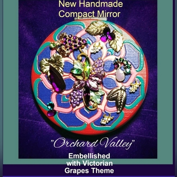 Compact Make-up Case Touch-up Magnifying Mirror Mandala Background Design - Picture 10 of 13